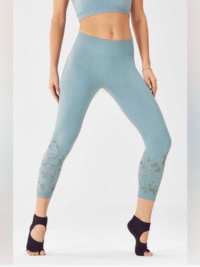 Fabletics Embroidered Elise Juniper Blue Capri Leggings (Small)